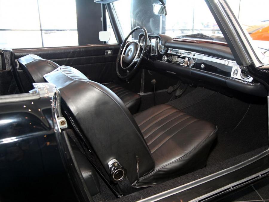  Mercedes-Benz 280 SL California Coupe 1968 года  (фото 2 из 14)